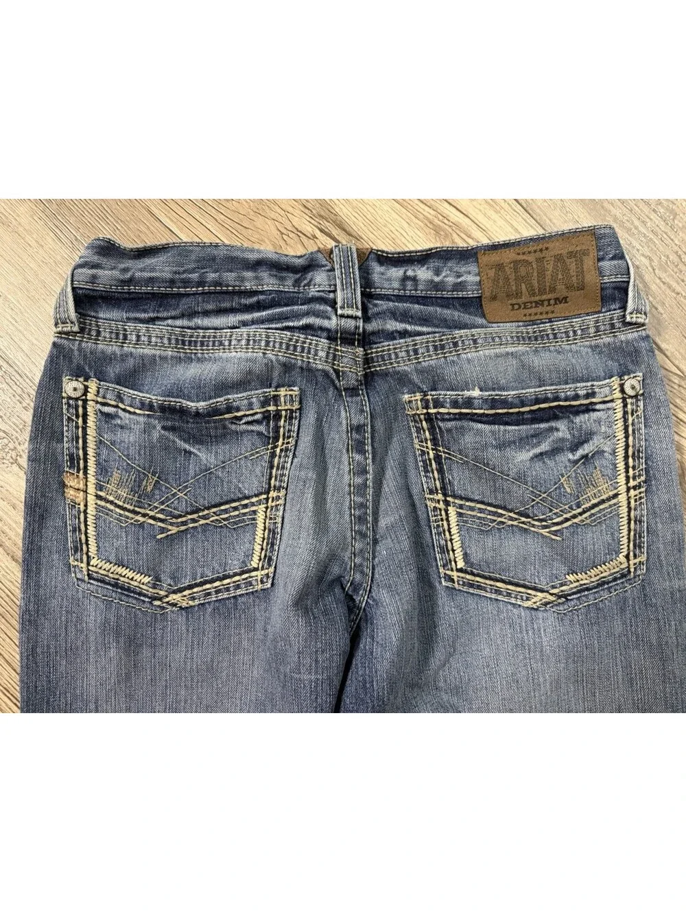 Ariat M5 straight-leg jeans 31-32